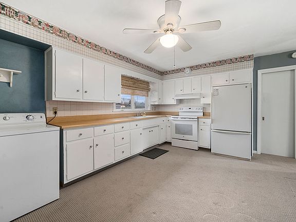 5th image of 2914 W Brook Dr