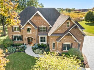 40W513 Old Mill Ct, Elgin, IL 60124