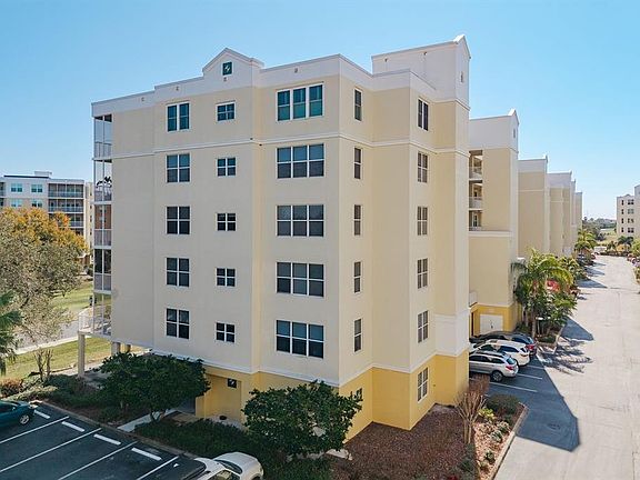3rd image of 1200 Country Club Dr APT 4202