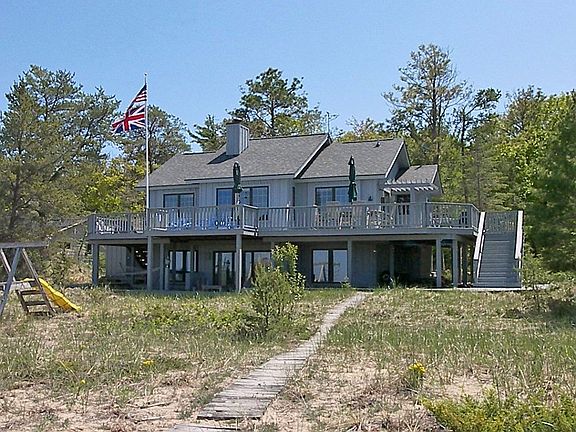4th image of 6872 W Harbor Hwy