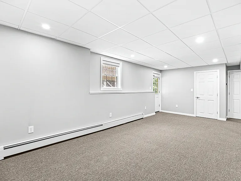 38 Idora Ave — Photo 26