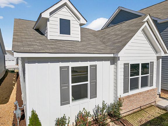 3rd image of 549 Lemon Daisy Ln