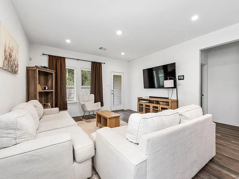 24214 Montcliff Bend Ln — Photo 13