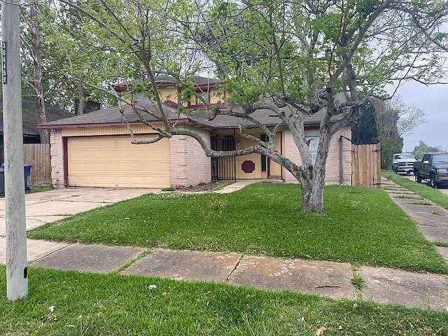 7902 Arbor Glen Rd — Photo 1