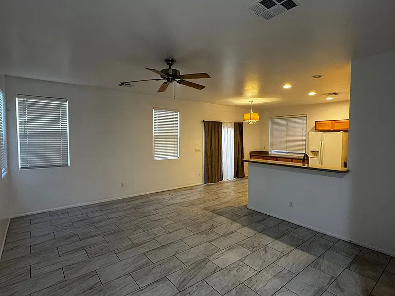 8425 Trudeau Ave — Photo 3