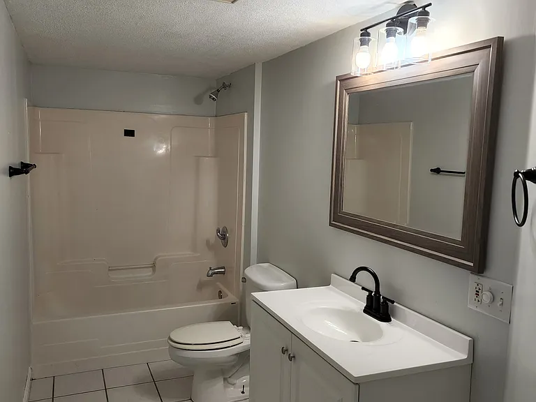 14-16 Hanover St #16B — Photo 20