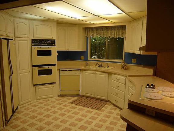 Newer Kitchen Cabinets