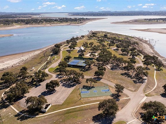 3rd image of 321 Vista View Pl