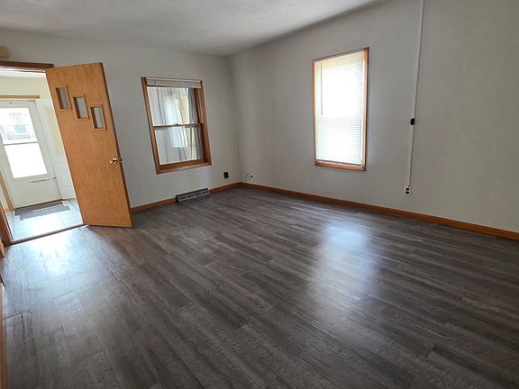 2nd image of 205 Chestnut St
