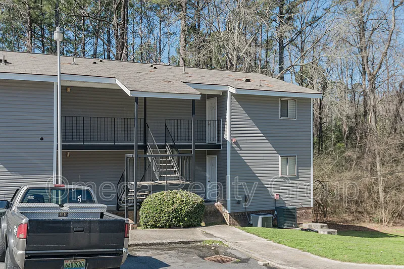 Heather Oaks Apartments — Photo 2