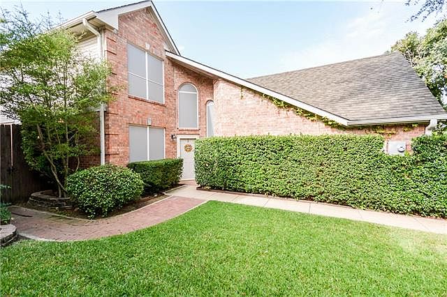 1st image of 944 Plantation Dr