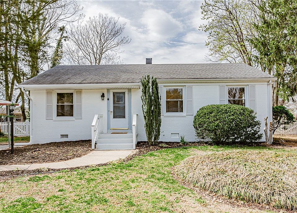 1st image of 7965 Meadow Dr