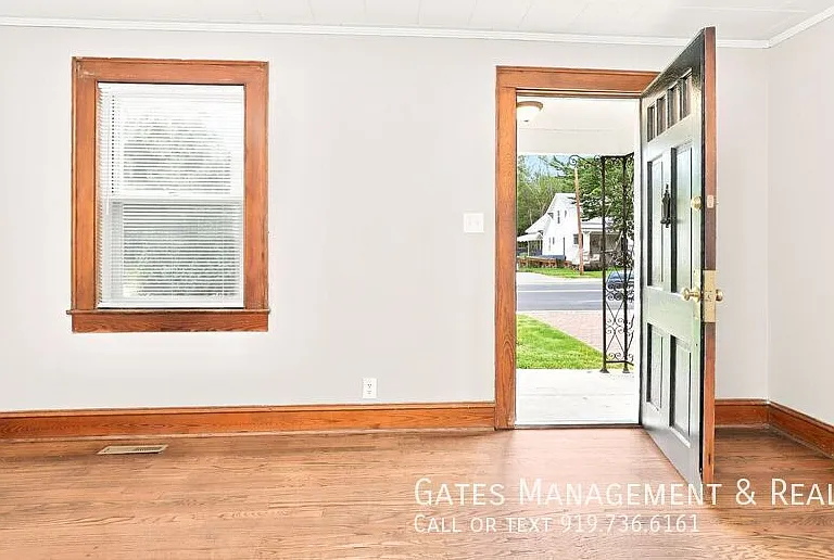 1024 S Main St — Photo 3