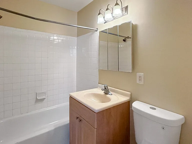 1005 Chillum Rd #317 — Photo 12