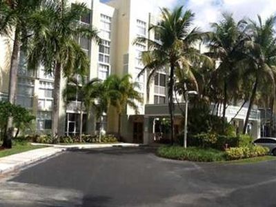9755 NW 52nd St APT 104, Doral, FL, 33178