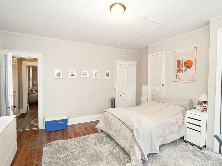 2417 Fairview Ave — Photo 8
