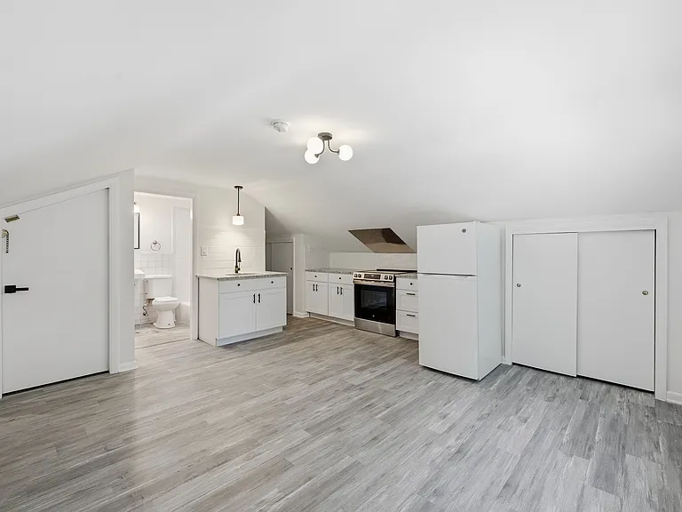 78 School St #6 — Photo 2