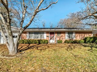 3185 E Houston St, Paris, TX 75460