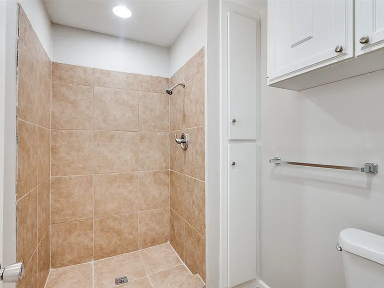 2925 Elsinor Dr — Photo 19