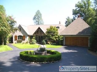 118 S Oak Pointe Dr, Seneca, SC 29672