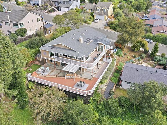 3rd image of 1491 Karen Drive