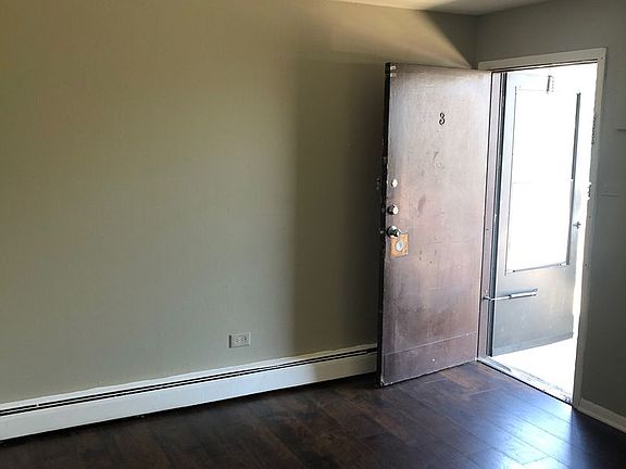 2nd image of 1200 W 127th St APT 3