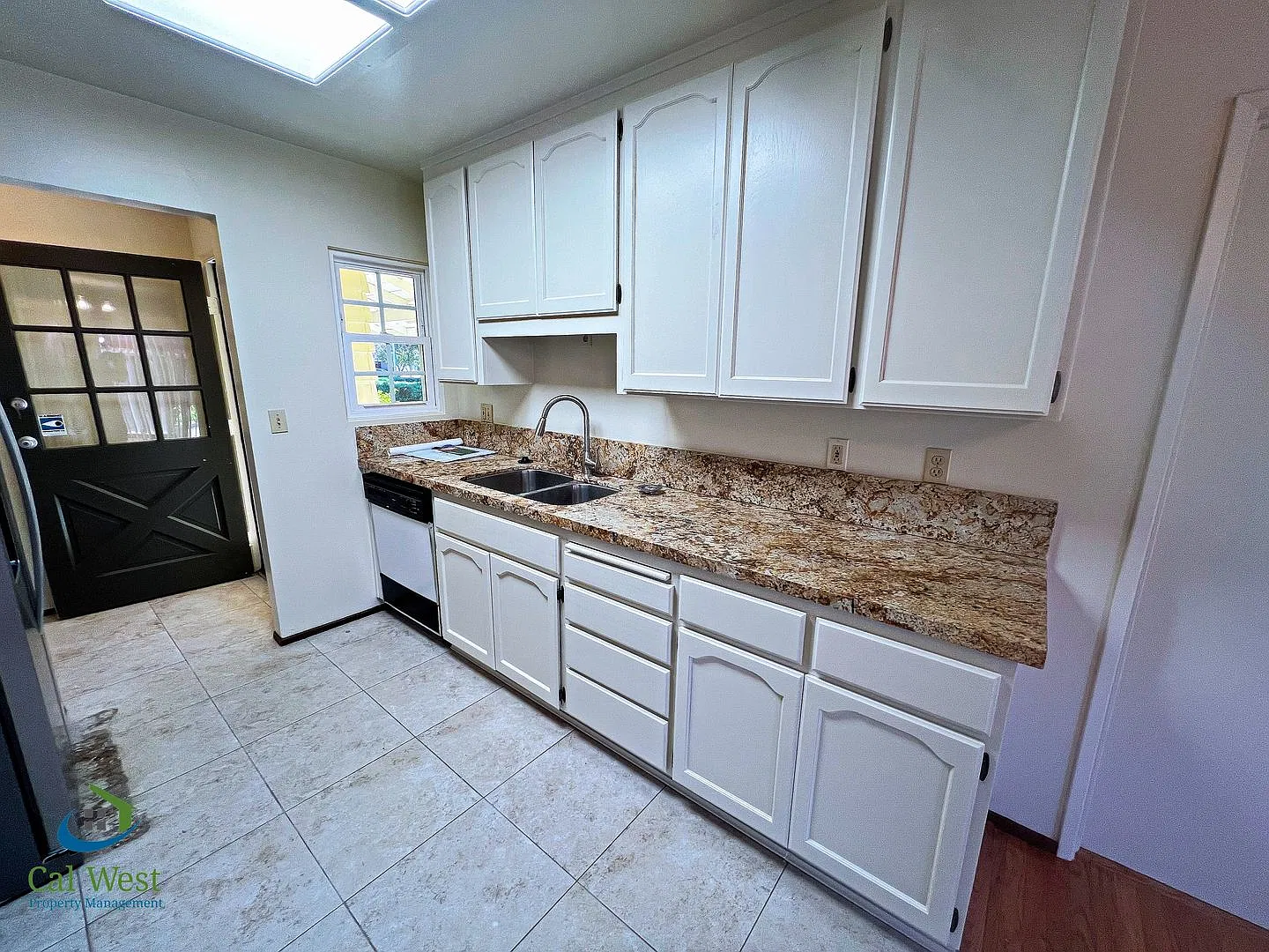 $5995 - 3 Bed/2 Bath Single Family Home in Cumberland Neighborhood/Sunnyvale — Photo 3