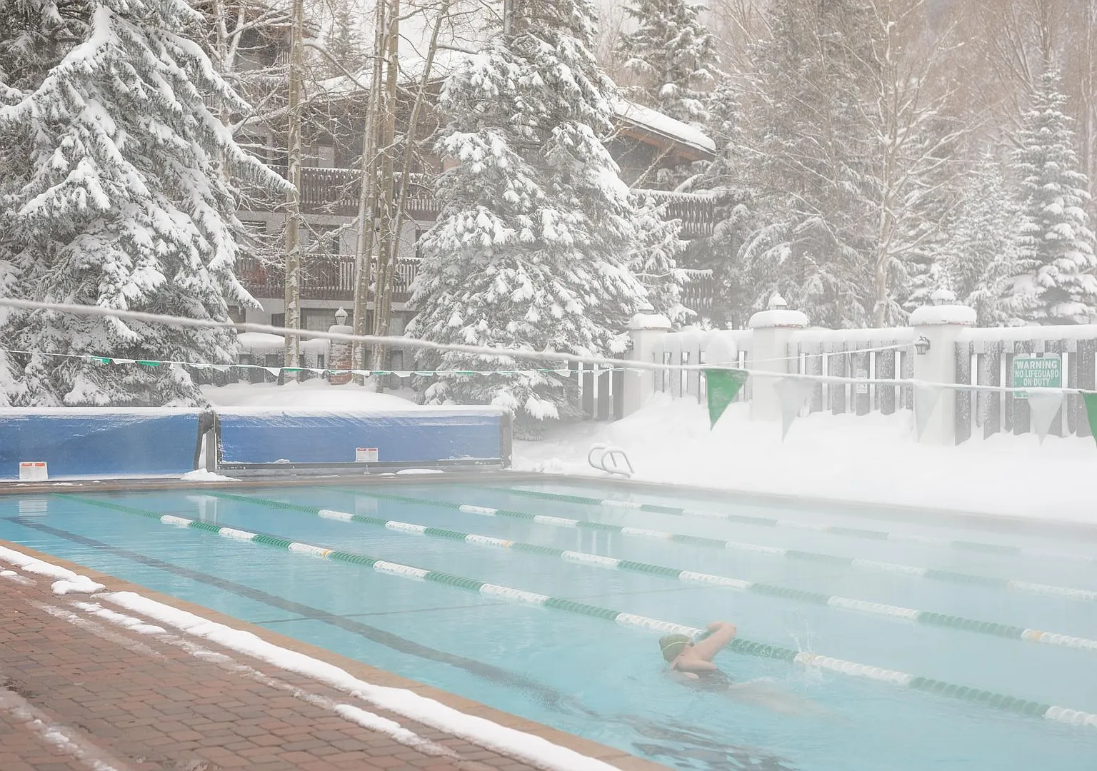Available March-December Only - 2br + Loft, 2ba With Health Club Membership — Photo 1