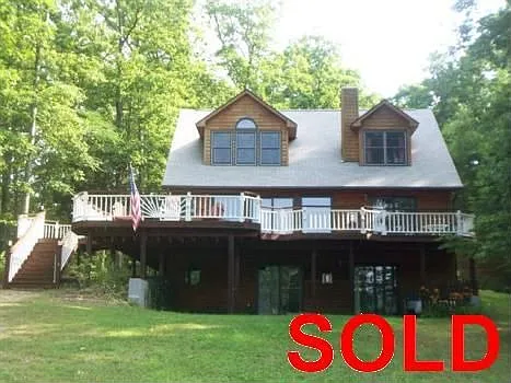 16 Sir Walter Dr photo 1