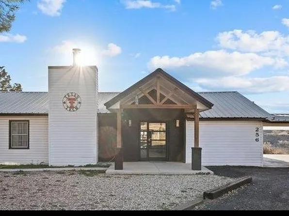 256 Lariat Loop, Lubbock, TX 79404