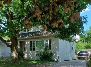 555 Lorraine Ave, Waukegan, IL