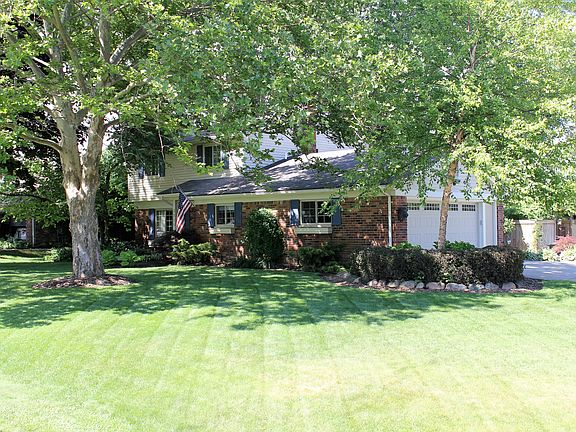 2nd image of 3715 Lake Oakland Shores Dr