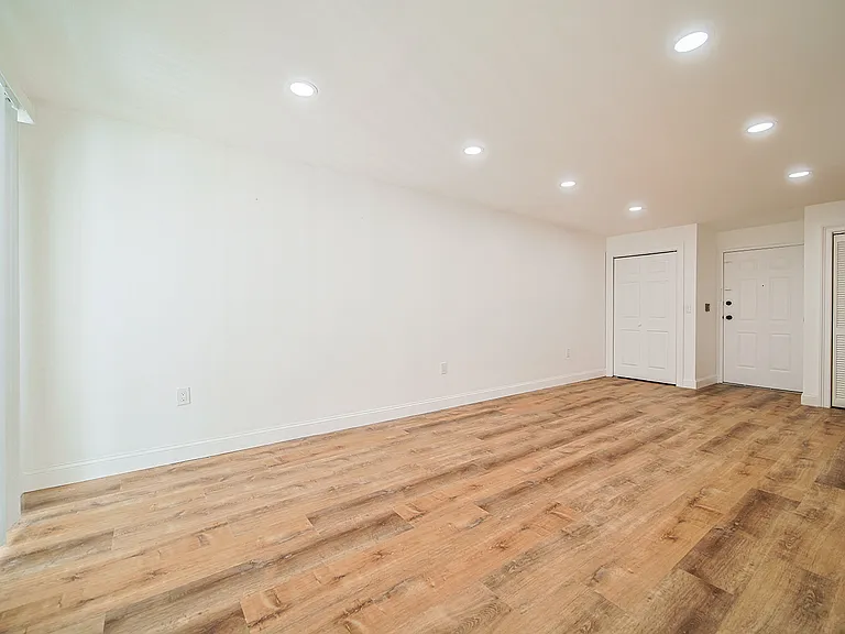 610 Anderson Ave — Photo 7