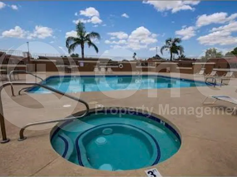 420 W Yukon Dr #1 — Photo 11