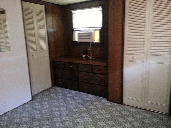 Bedroom 1- 2 closets