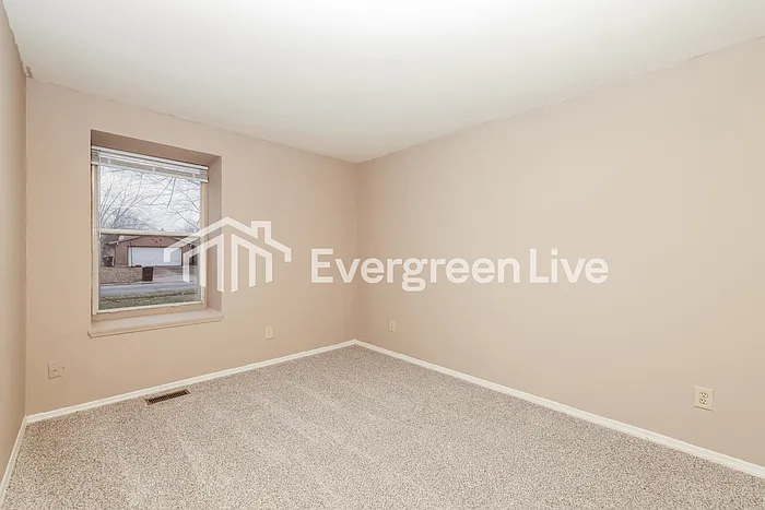 4727 Stonehedge St — Photo 14