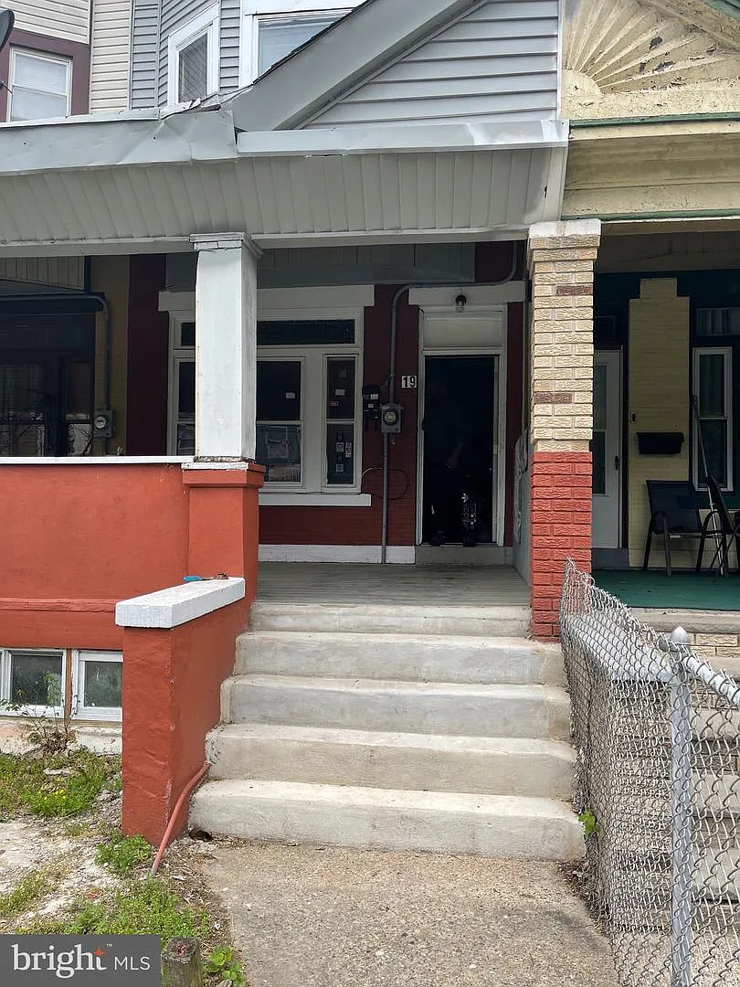 19 General Greene Ave photo 1