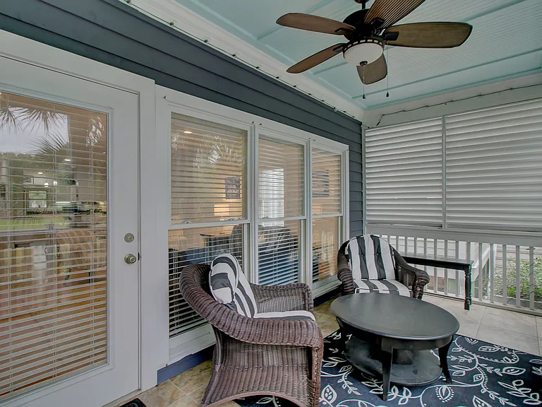7 Yacht Harbor Ct — Photo 3