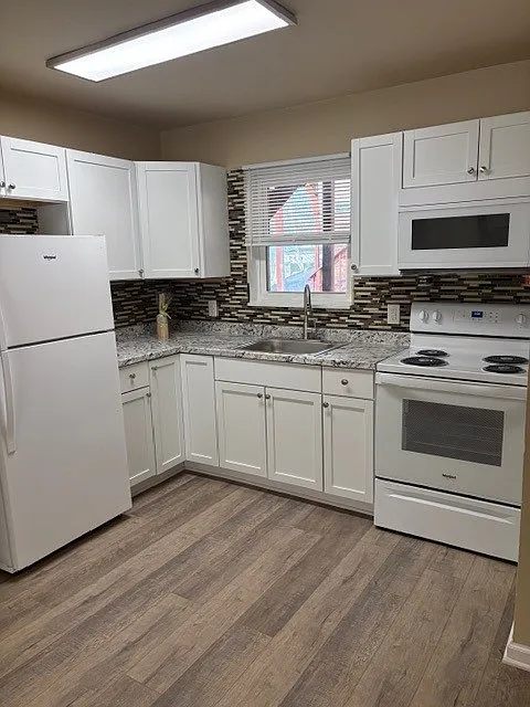 Building Photo - 1802 Shelby St #14