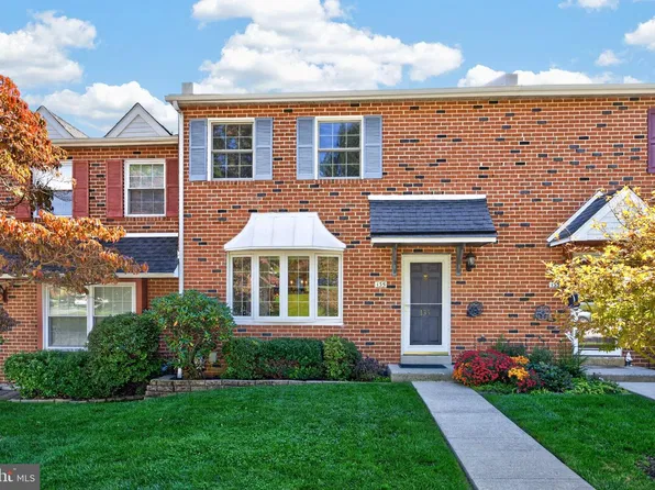 135 Lampeter Ct, Exton, PA 19341