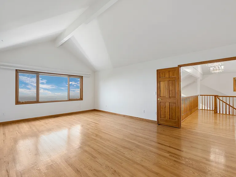 1281 Peakview Cir — Photo 27