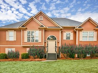 8001 Rannoch Moor Dr, Winston, GA 30187