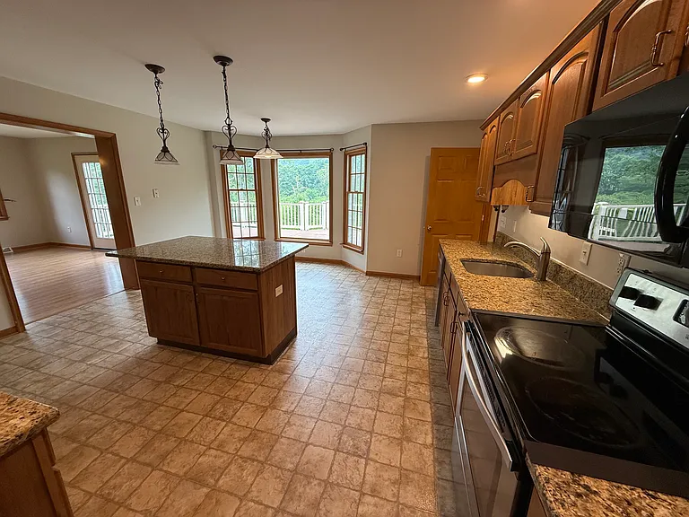 Raven Rock Rd — Photo 24
