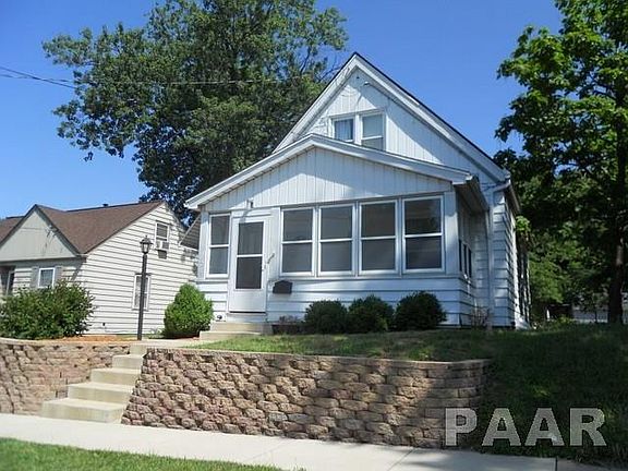 2nd image of 1321 E Duryea Ave