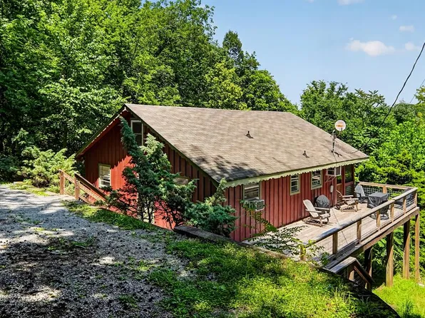 214 Mullican Dr, Smithville, TN 37166