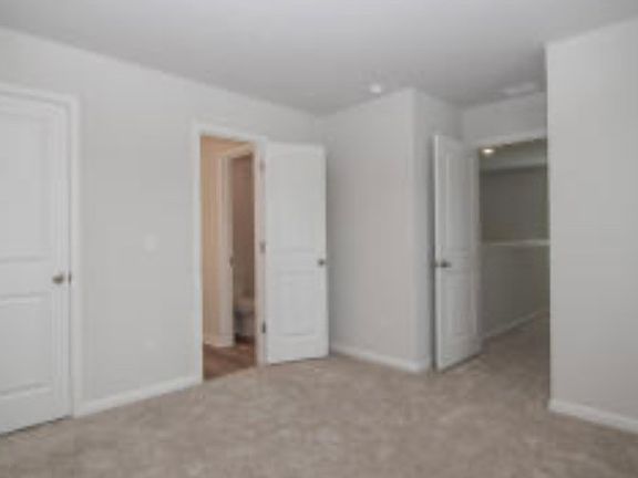 5th image of 123 Scout Dr #H
