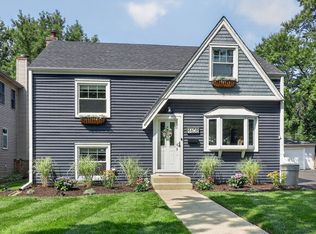 4608 Pershing Ave, Downers Grove, IL 60515
