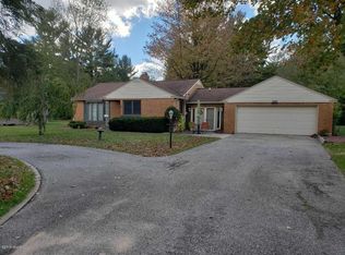 5285 Lake Harbor Rd, Muskegon, MI 49441