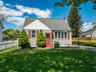 27 Spruce Street, Islip, NY, 11751