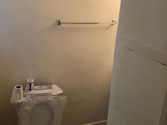 4th image of 1005 N Alfred St #5